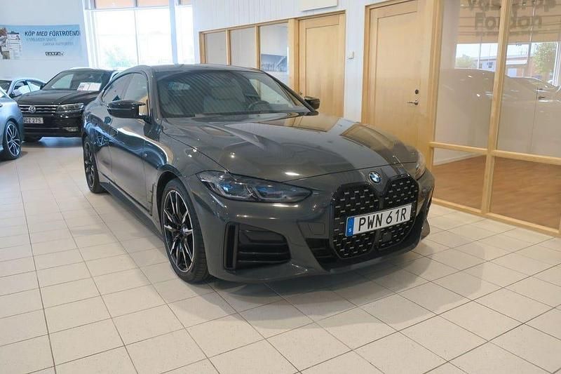 Begagnad BMW M440 M Sport 374 HK (275 kW) 2022 Grå Sedan