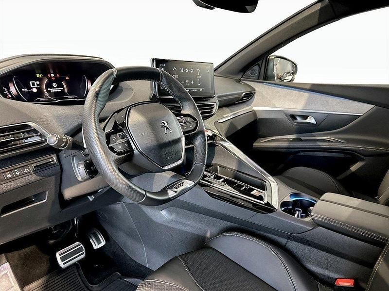 Begagnad Peugeot 5008 GTi 131 HK (96 kW) 2023 Svart Minibuss