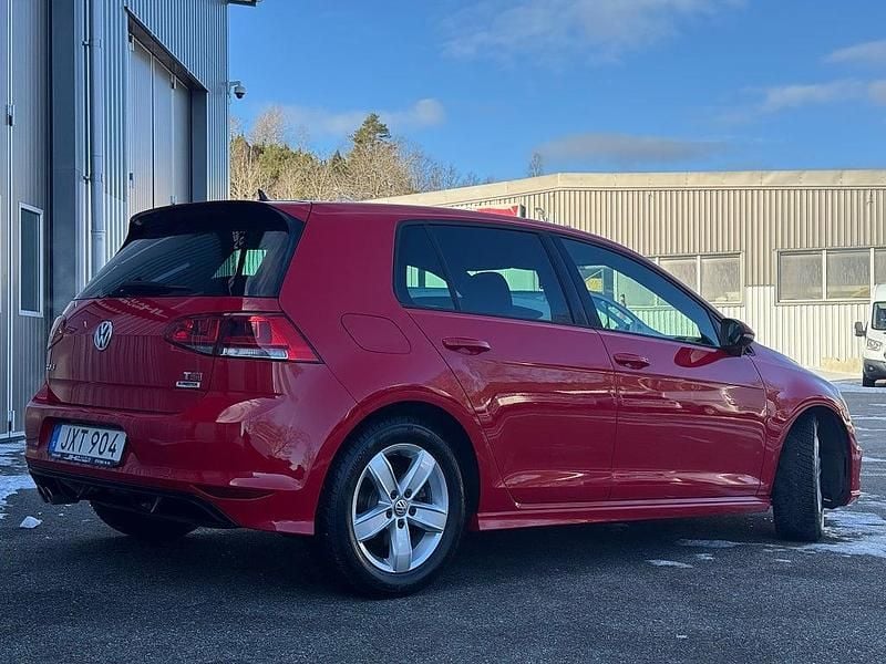 Begagnad VW Golf VII GT 150 HK (110 kW) 2016 Röd Halvkombi