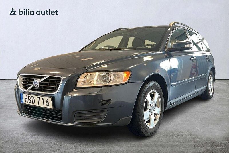 Blå Begagnad 2008 Volvo V50 Kinetic Kombi | 25 000 kr (Superpris) - Bild 1/3