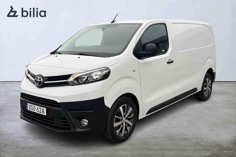 Vit Begagnad 2024 Toyota Proace Van | 429 900 kr - Bild 1/1