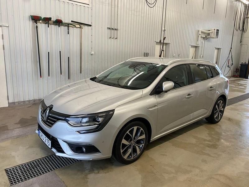 Begagnad 2017 Renault Mégane GrandTour Bose Edition Kombi | 105 000 kr (Bra pris) - Bild 1/2