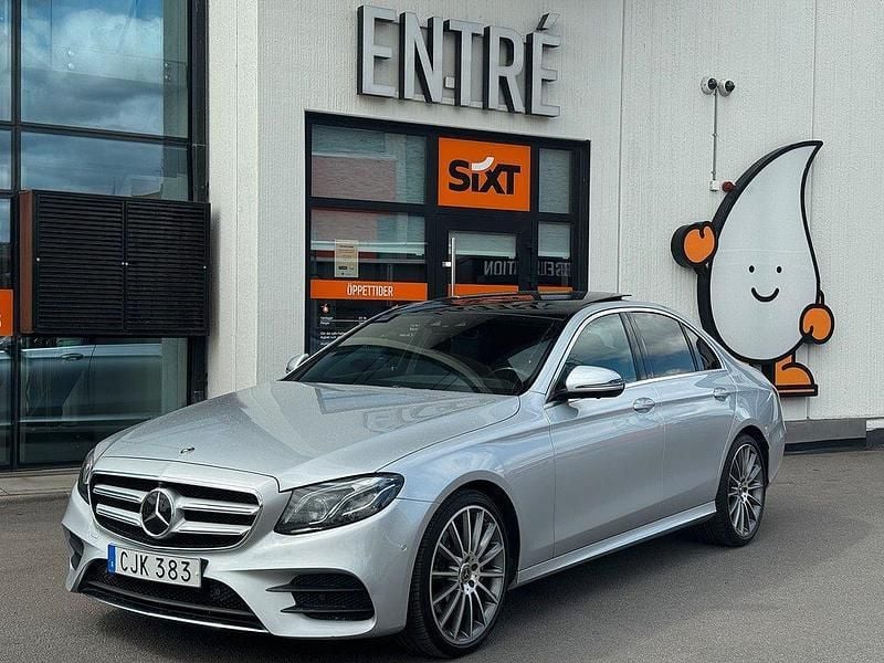Silver Begagnad 2018 Mercedes E220 AMG Sedan | 339 000 kr (Lite dyr) - Bild 1/4