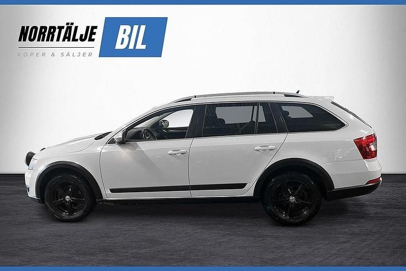 Begagnad Skoda Octavia Scout 150 HK (110 kW) 2015 Vit Kombi
