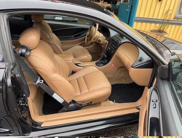 Begagnad Ford Mustang GT 218 HK (160 kW) 1994 Svart Sportkupé