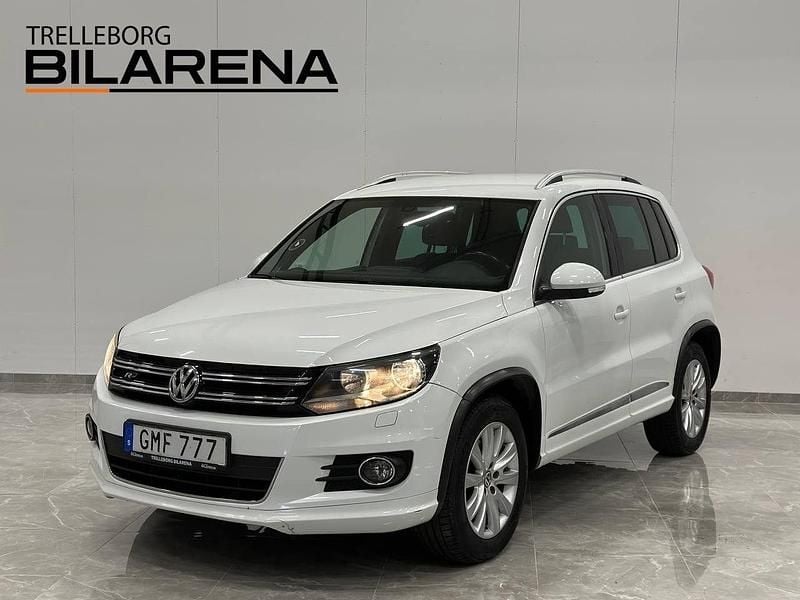 Vit Begagnad 2015 VW Tiguan Sport SUV | 79 900 kr (Superpris) - Bild 1/4