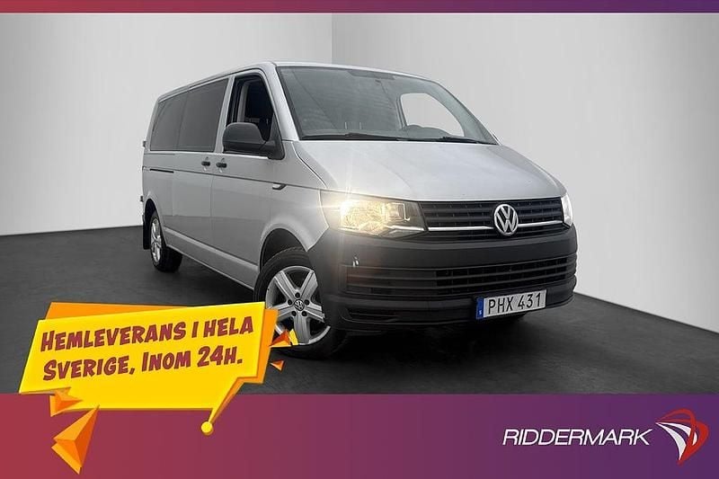 Silver Begagnad 2017 VW Caravelle Minibuss | 224 900 kr (Marknadspris) - Bild 1/3
