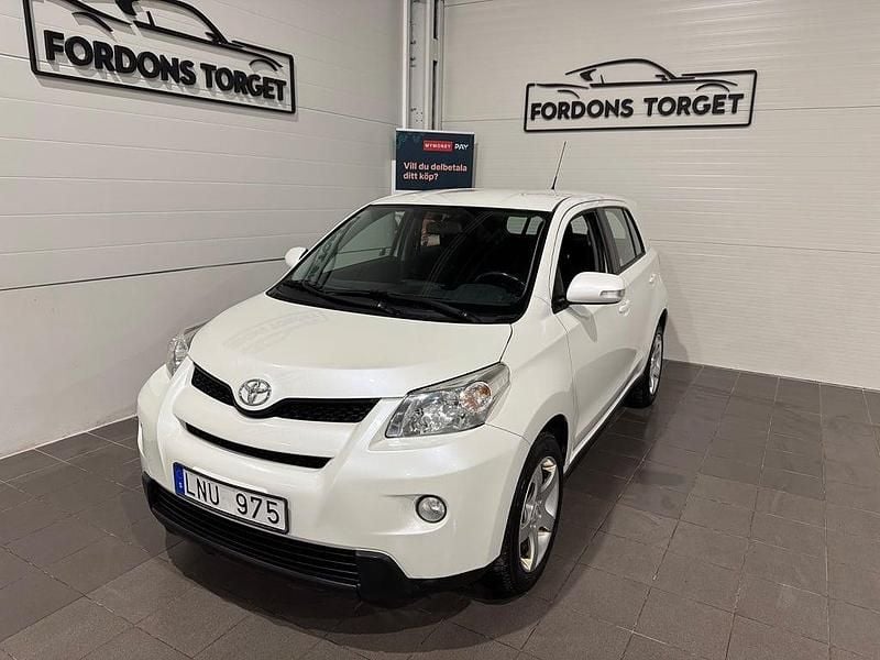 Vit Begagnad 2010 Toyota Urban Cruiser SUV | 44 900 kr (Marknadspris) - Bild 1/4