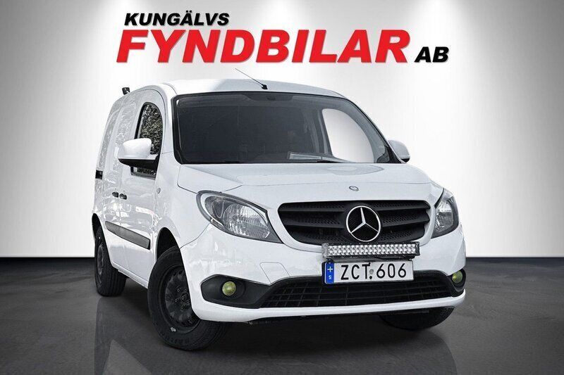 Vit Begagnad 2018 Mercedes Citan 109 Van | 99 900 kr (Marknadspris) - Bild 1/3