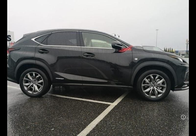 Begagnad Lexus NX300h 197 HK (144 kW) 2019 SUV