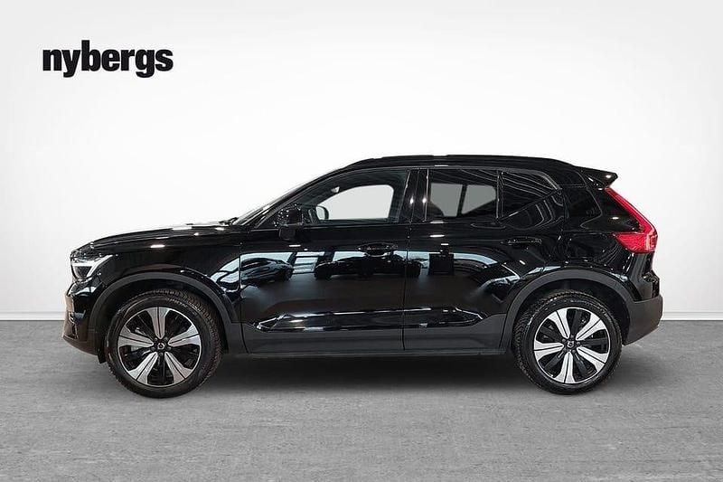 Begagnad Volvo XC40 Plus 175 kW (238 HK) 2023 Svart SUV
