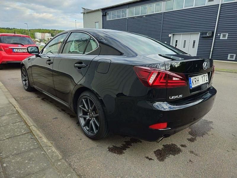 Begagnad 2010 Lexus IS250 Sedan | 89 900 kr (Marknadspris) - Bild 1/4