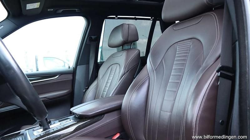 Begagnad BMW X5 M Sport 381 HK (280 kW) 2017 Mörkblå SUV