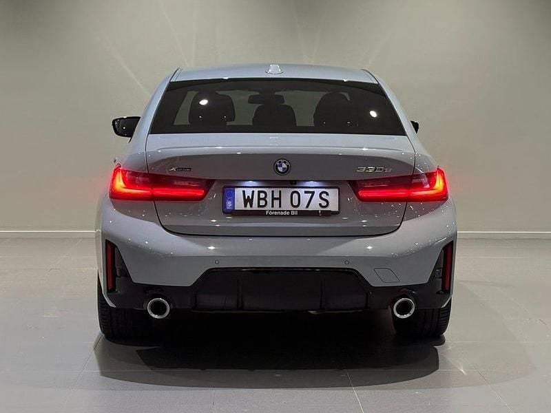 Begagnad BMW 330 M Sport 184 HK (135 kW) 2024 Brooklyn grå metallic Sedan