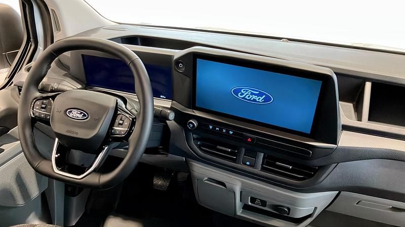 Ny Ford E-Transit 2026 Vit Van