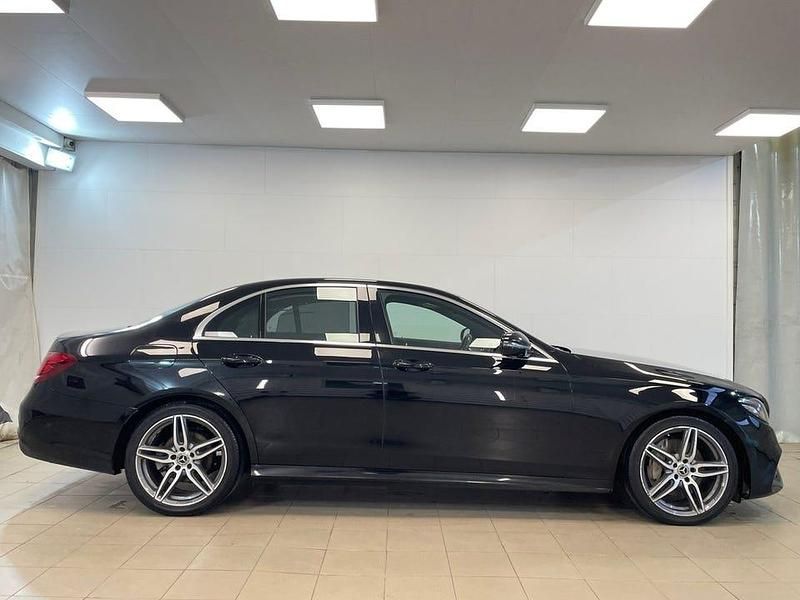 Begagnad Mercedes E220 AMG line 194 HK (142 kW) 2018 Svart