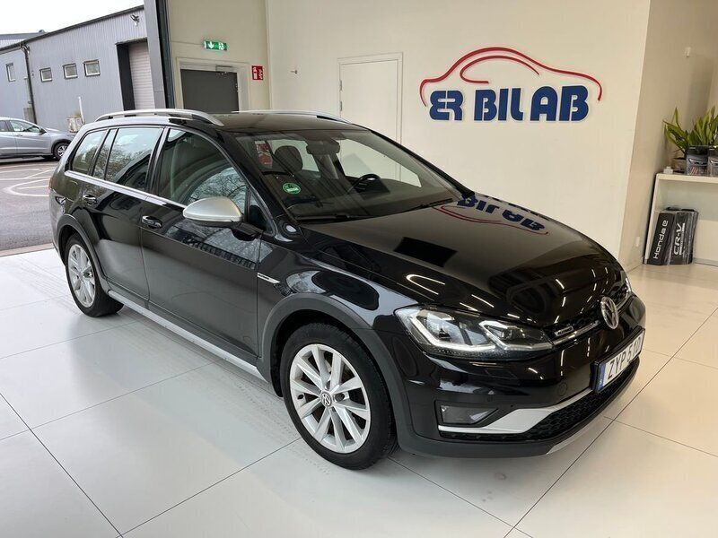 Svart Begagnad 2019 VW Golf Alltrack Kombi | 164 900 kr (Marknadspris) - Bild 1/4