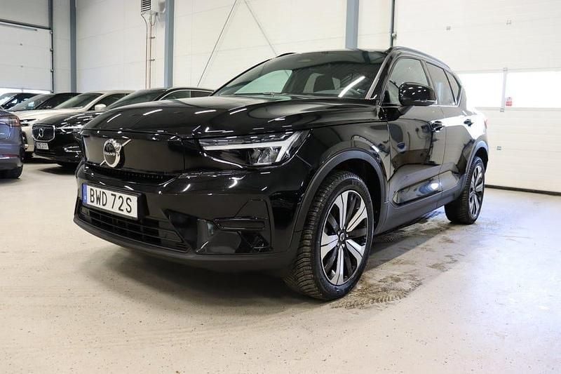 Begagnad Volvo XC40 Single Motor 169 kW (231 HK) 2022 Svart SUV