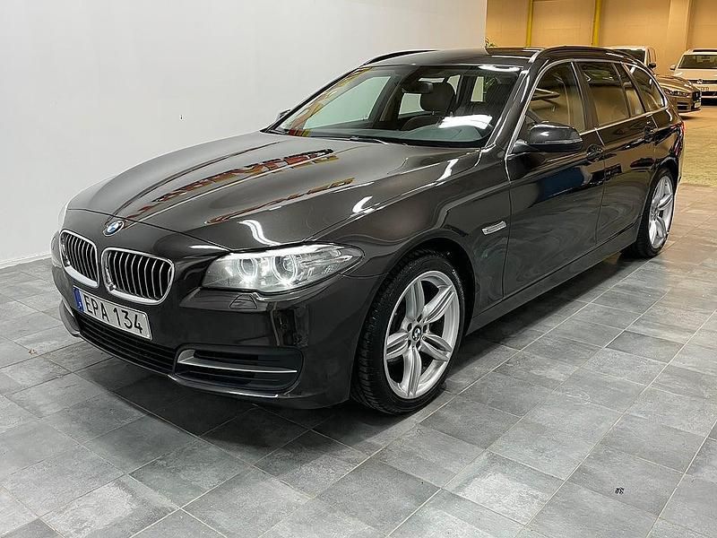 Begagnad BMW 520 190 HK (139 kW) 2015 Brun Kombi