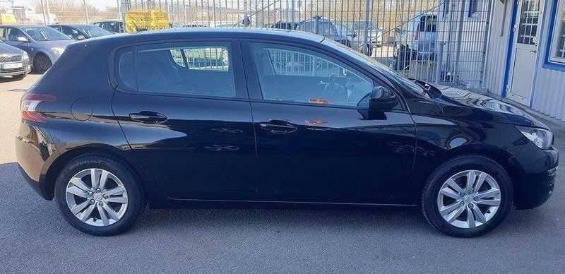 Begagnad Peugeot 308 Active 115 HK (84 kW) 2014 Svart Halvkombi