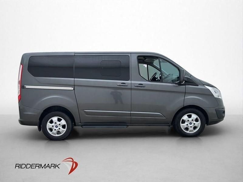 Begagnad Ford Tourneo 170 HK (125 kW) 2017 Grå Minibuss