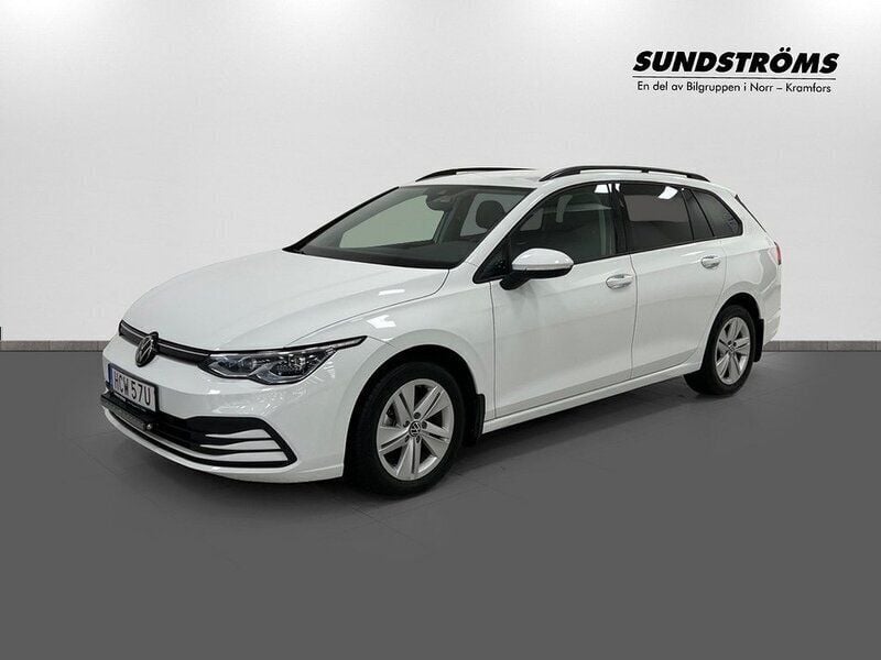 Vit Begagnad 2023 VW Golf VIII Kombi | 309 900 kr (Lite dyr) - Bild 1/4
