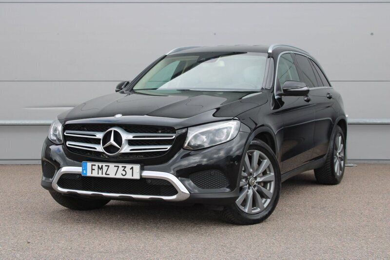 Svart Begagnad 2016 Mercedes GLC220 Luxury SUV | 237 800 kr (Marknadspris) - Bild 1/4