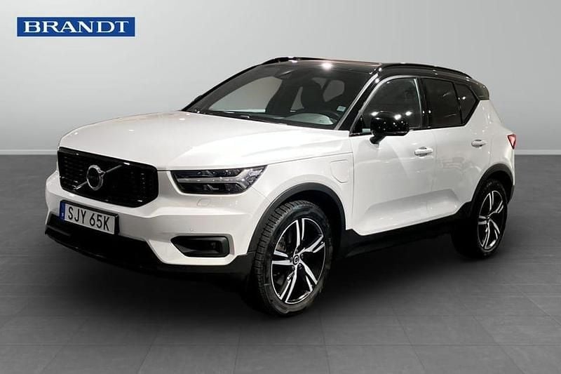 Begagnad Volvo XC40 R-Design 265 HK (194 kW) 2020 Vit SUV