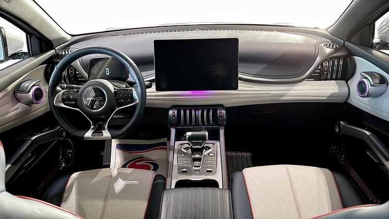 Begagnad BYD Atto 3 Design 150 kW (204 HK) 2022 Vit SUV