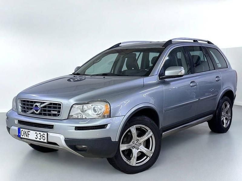 Silver Begagnad 2010 Volvo XC90 R-Design SUV | 89 900 kr (Marknadspris) - Bild 1/4