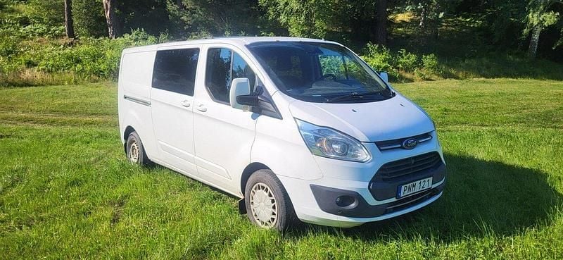 Vit Begagnad 2018 Ford Transit Custom | 90 000 kr (Marknadspris) - Bild 1/4