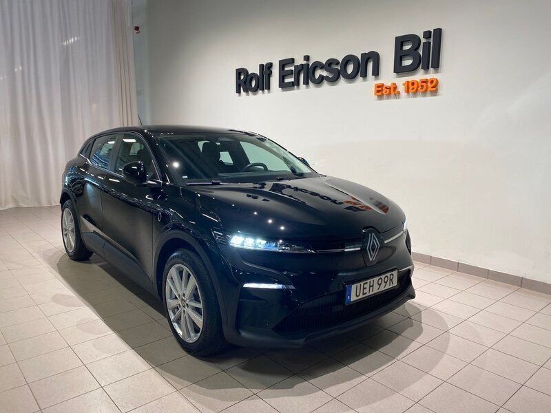 Svart Begagnad 2023 Renault Mégane Evolution Halvkombi | 319 500 kr (Marknadspris) - Bild 1/4