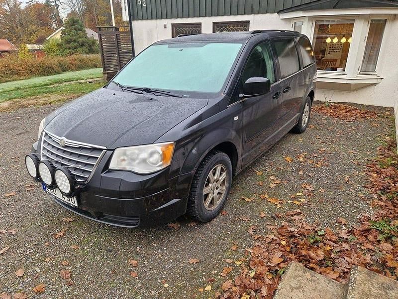 Begagnad 2010 Chrysler Grand Voyager Minibuss | 70 000 kr (Marknadspris) - Bild 1/4
