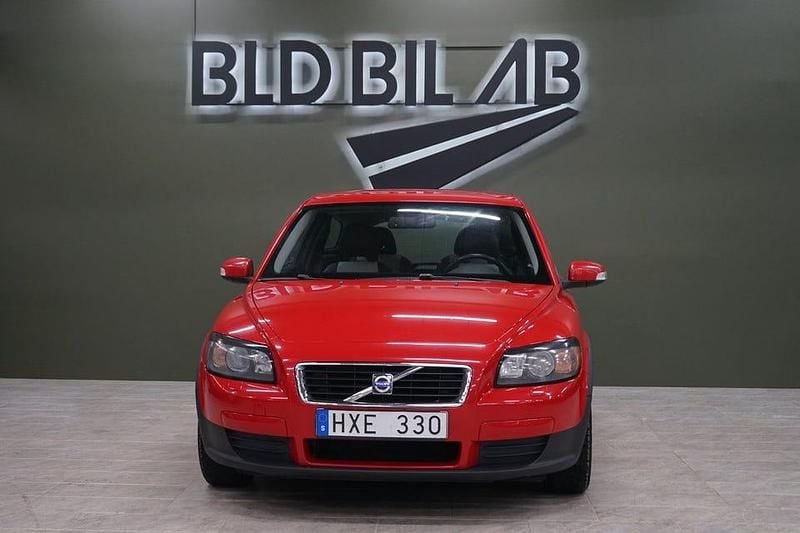 Begagnad Volvo C30 Kinetic 101 HK (74 kW) 2008 Röd Halvkombi