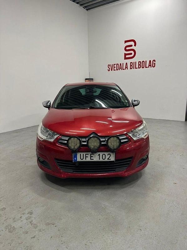 Begagnad Citroën C4 114 HK (83 kW) 2014 Röd Halvkombi