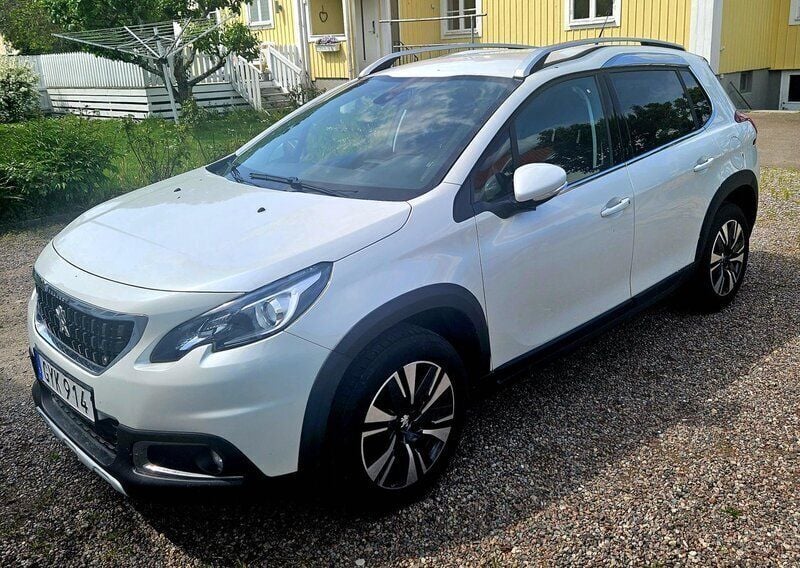 Vit Begagnad 2018 Peugeot 2008 SUV | 139 000 kr (Bra pris) - Bild 1/2