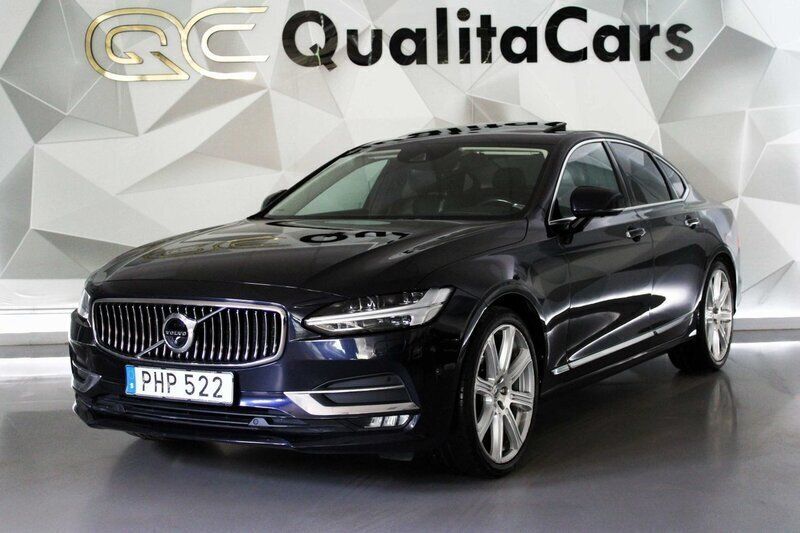 Mörkblå (blå) Begagnad 2017 Volvo S90 Inscription Sedan | 254 900 kr (Marknadspris) - Bild 1/4