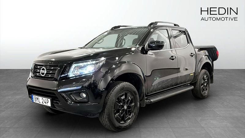 Svart (black) Begagnad 2020 Nissan Navara N-Guard Pickup | 399 900 kr (Lite dyr) - Bild 1/4