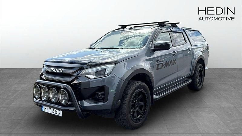 Grå (grey) Begagnad 2024 Isuzu D-Max Pickup | 787 375 kr (Dyr) - Bild 1/4