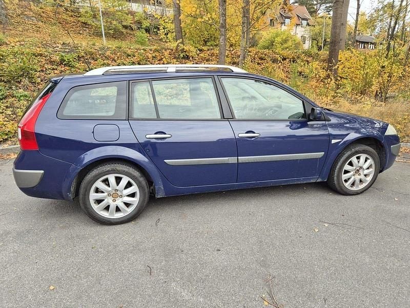 Blå Begagnad 2008 Renault Mégane GrandTour Kombi | 18 000 kr (Superpris) - Bild 1/4