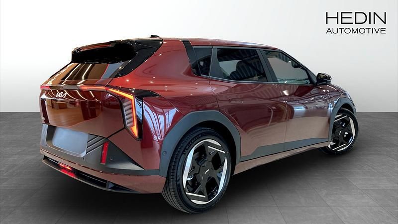 Ny Kia EV4 Plus 150 kW (204 HK) 2025 Röd Halvkombi