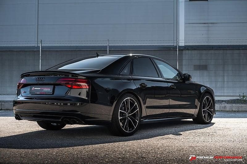 Begagnad Audi S8 plus Design 606 HK (445 kW) 2017 Svart (mytsvart metallic) Sedan