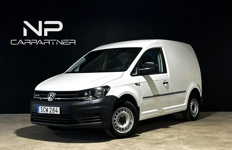 Vit Begagnad 2019 VW Caddy Minibuss | 89 900 kr (Superpris) - Bild 1/4
