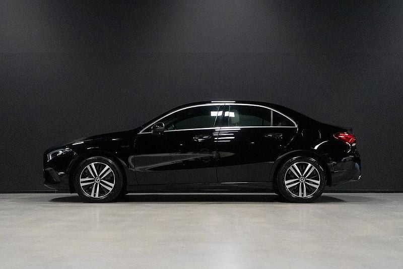 Begagnad Mercedes A250 160 HK (117 kW) 2020 Svart Sedan