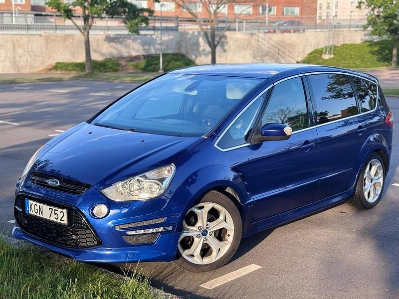 Blå Begagnad 2014 Ford S-MAX S Minibuss | 119 000 kr (Lite dyr) - Bild 1/4