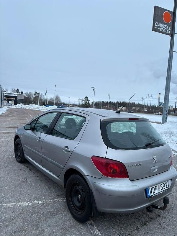 Begagnad Peugeot 307 109 HK (80 kW) 2005