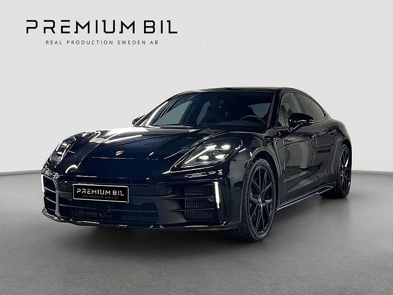 Ny Porsche Panamera 305 HK (224 kW) 2025 Svart Halvkombi