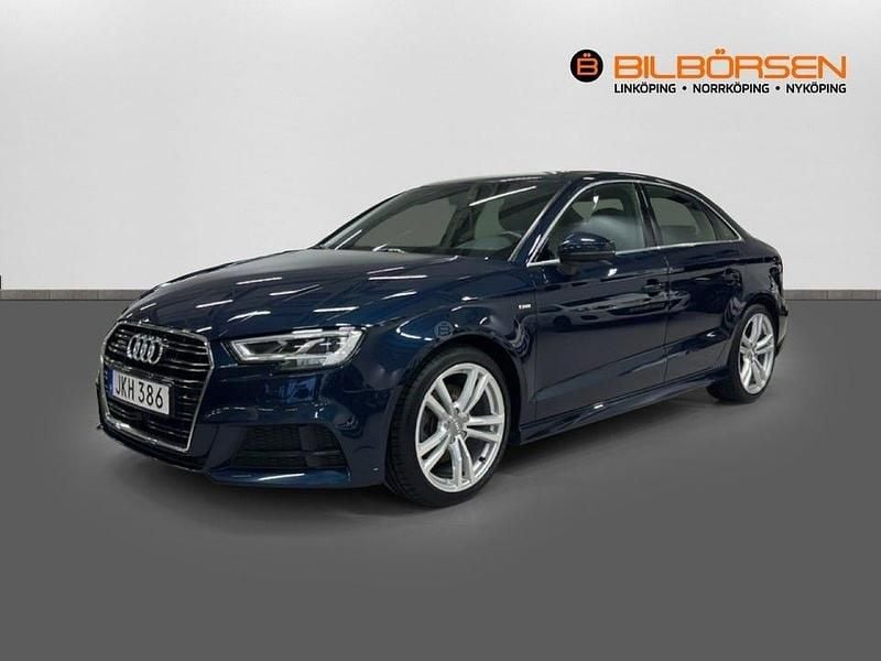 Blå Begagnad 2018 Audi A3 S-Line Sedan | 209 900 kr (Bra pris) - Bild 1/4