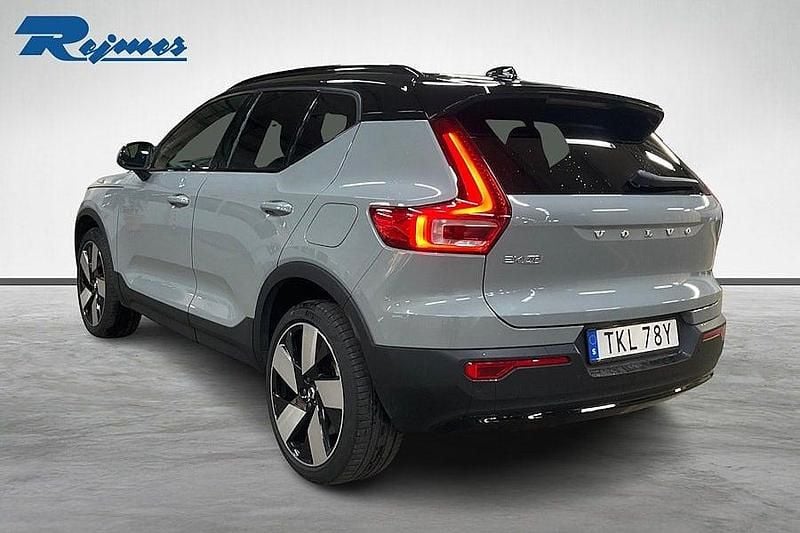 Begagnad Volvo EX40 Ultra 188 kW (256 HK) 2024 Grå SUV