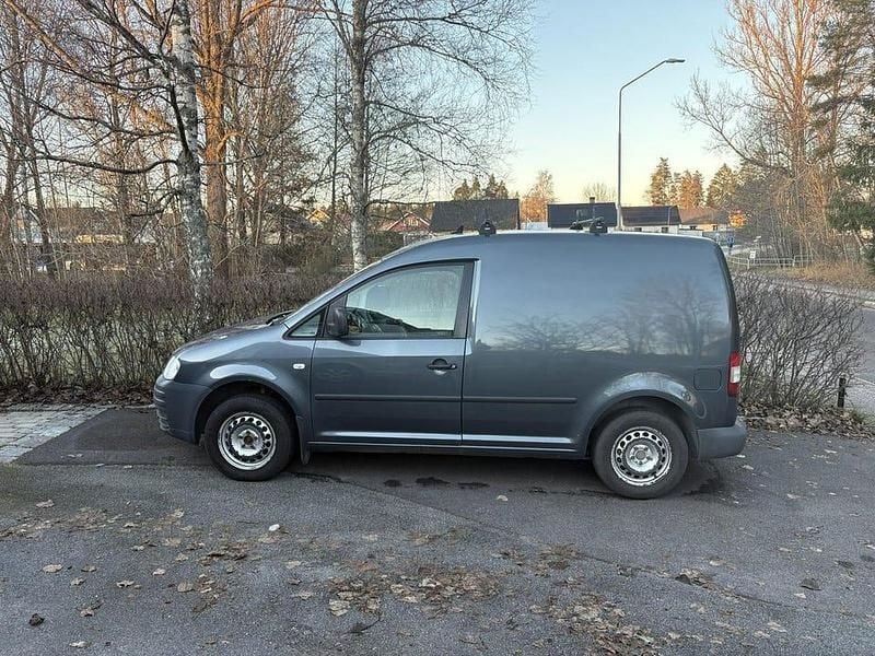 Begagnad 2010 VW Caddy Minibuss | 25 000 kr (Superpris) - Bild 1/4